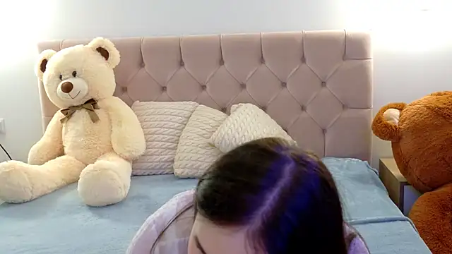 Snapshot of Lilliana_Moon chatting on 03.04.26 Lilliana Moon online show from 03.04.26