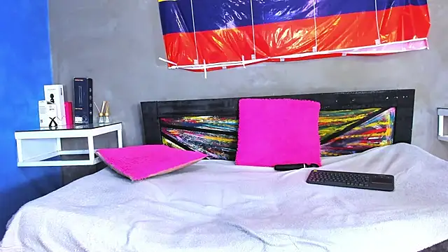 Charlotte curvy  online show from 07.05.26