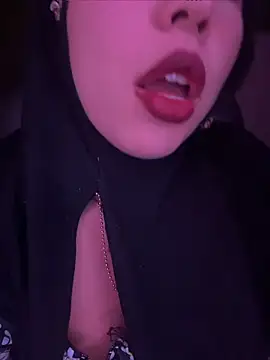 Snapshot of zahra_Jalid chatting on 06.11.26 zahra Jalid online show from 06.11.26