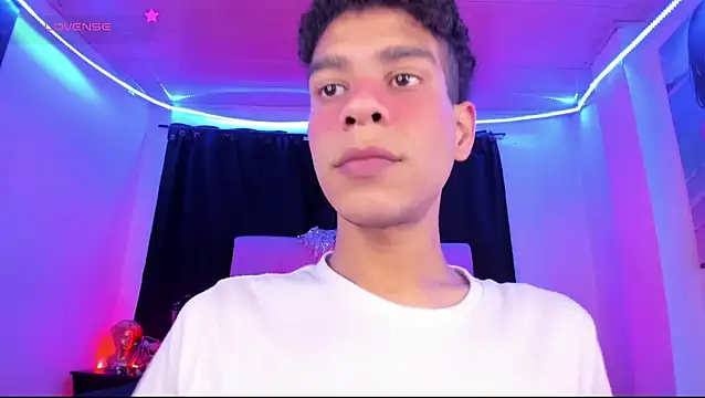 Ethan Boyy online show from 06.09.26