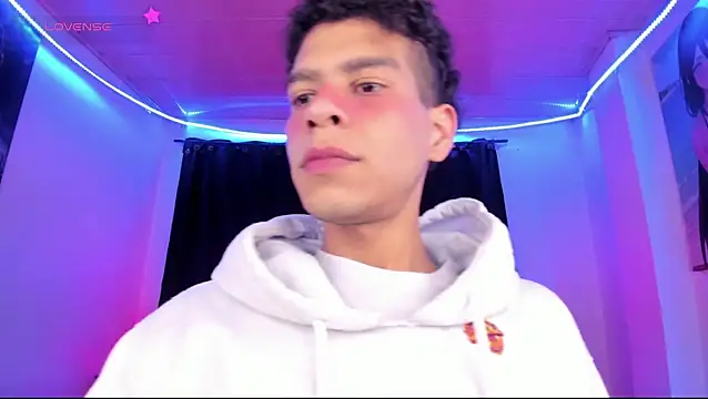 Ethan Boyy online show from 06.10.26