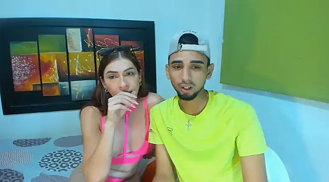 Snapshot of sweethoneytsx chatting on 03.15.25 sweethoneytsx online show from 03.15.25