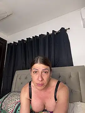 Snapshot of sweethoneytsx chatting on 09.13.25 sweethoneytsx online show from 09.13.25