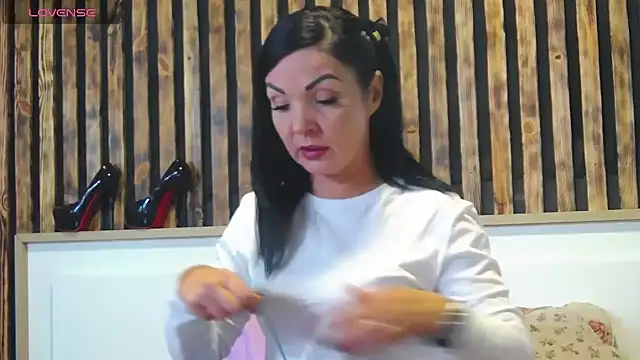 Snapshot of Tory_Lovi chatting on 10.15.25 Tory Lovi online show from 10.15.25