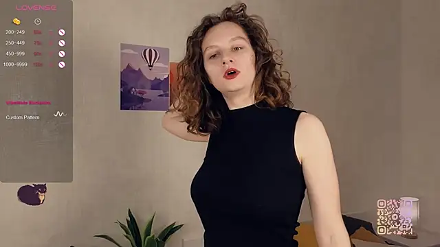 Snapshot of Leya_Curly chatting on 09.18.25 Leya Curly online show from 09.18.25