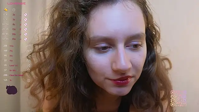 Snapshot of Leya_Curly chatting on 11.02.25 Leya Curly online show from 11.02.25