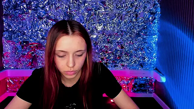 Sahara Shields online show from 02.07.25