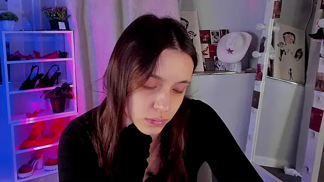 Sahara Shields online show from 11.10.25