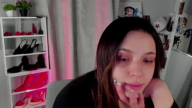 Sahara Shields online show from 12.14.25