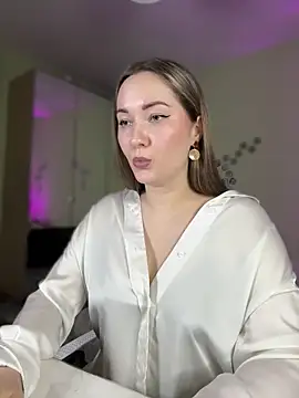 Kiss My Body online show from 02.21.25