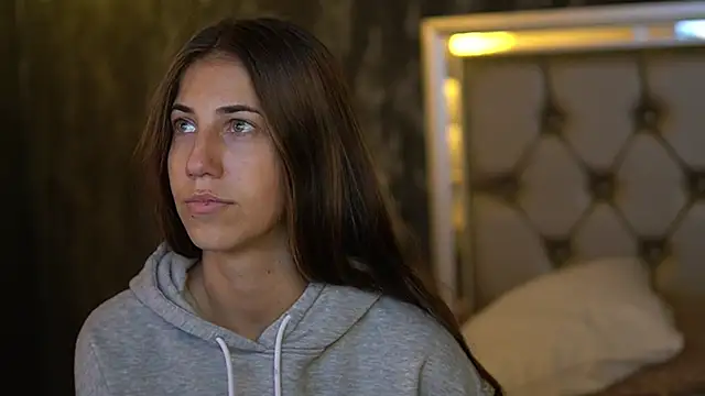 Snapshot of KeylaBlair chatting on 09.28.25 KeylaBlair online show from 09.28.25