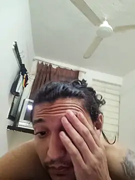 Snapshot of Emanuelsarada1 chatting on 02.18.26 Emanuelsarada1 online show from 02.18.26