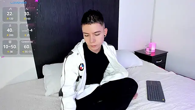 Snapshot of alanblack1 chatting on 01.30.25 alanblack1 online show from 01.30.25