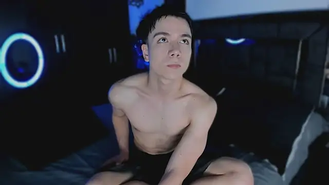 alanblack1 online show from 04.02.26