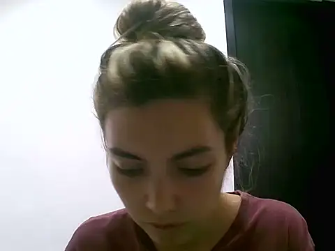 VittoriaTaylor online show from 05.02.26