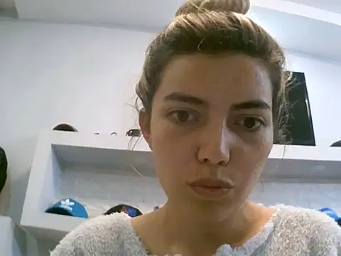 VittoriaTaylor online show from 06.03.26