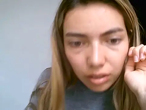 VittoriaTaylor online show from 06.07.26