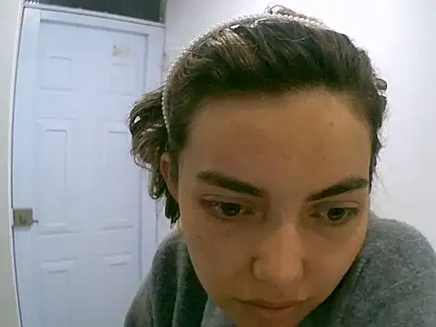 VittoriaTaylor online show from 06.08.26