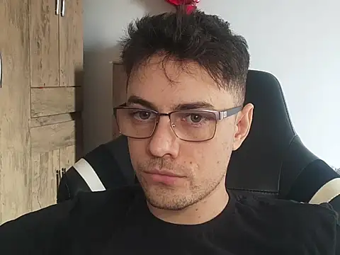 Dyllan   online show from 10.10.25