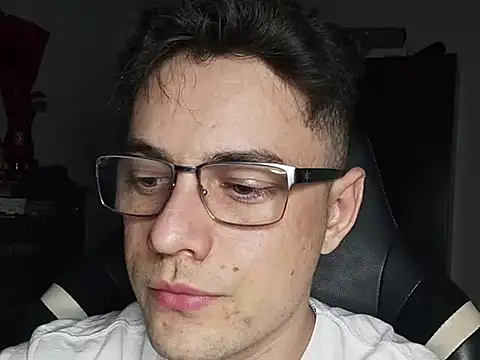 Dyllan   online show from 10.21.25