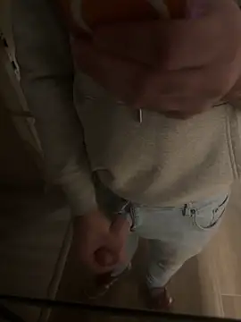 Snapshot of Klaus298 chatting on 12.02.25 Klaus298 online show from 12.02.25