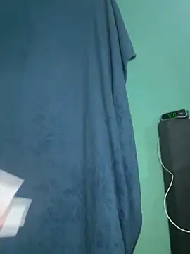 Snapshot of pinkywetter chatting on 11.02.25 pinkywetter online show from 11.02.25