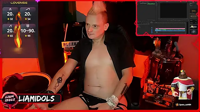 Snapshot of LiamIdols chatting on 01.21.25 LiamIdols online show from 01.21.25