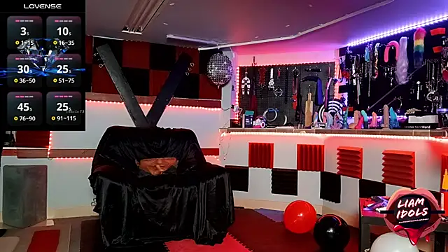 Snapshot of LiamIdols chatting on 09.15.25 LiamIdols online show from 09.15.25