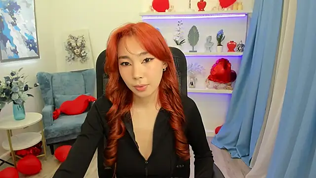 Snapshot of AnnaReyla chatting on 02.13.26 AnnaReyla online show from 02.13.26