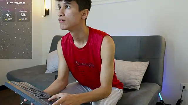 Snapshot of Cum_hunters chatting on 01.21.25 Cum hunters online show from 01.21.25