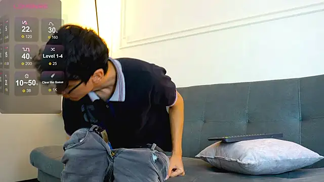 Snapshot of Cum_hunters chatting on 02.28.25 Cum hunters online show from 02.28.25