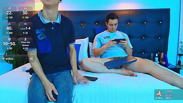 Snapshot of Cum_hunters chatting on 03.10.25 Cum hunters online show from 03.10.25