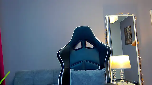 Snapshot of Eva_Lovvia_ chatting on 03.07.25 Eva Lovvia  online show from 03.07.25