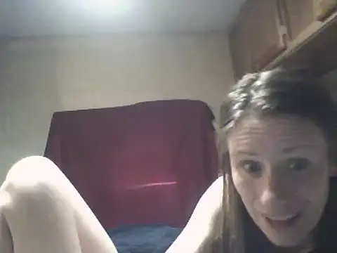 Snapshot of VibeyLovers chatting on 01.28.25 VibeyLovers online show from 01.28.25