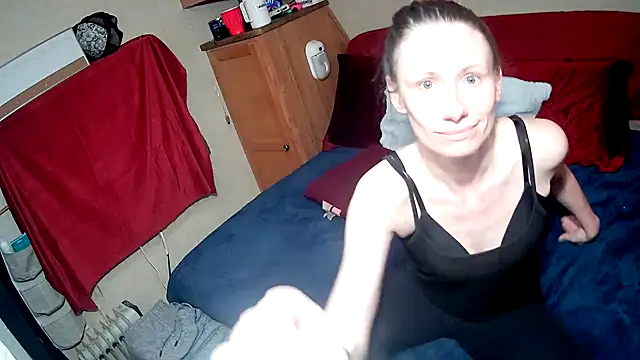 Snapshot of VibeyLovers chatting on 03.12.25 VibeyLovers online show from 03.12.25