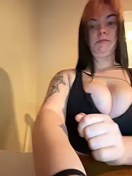 Snapshot of brynniexo chatting on 01.14.26 brynniexo online show from 01.14.26