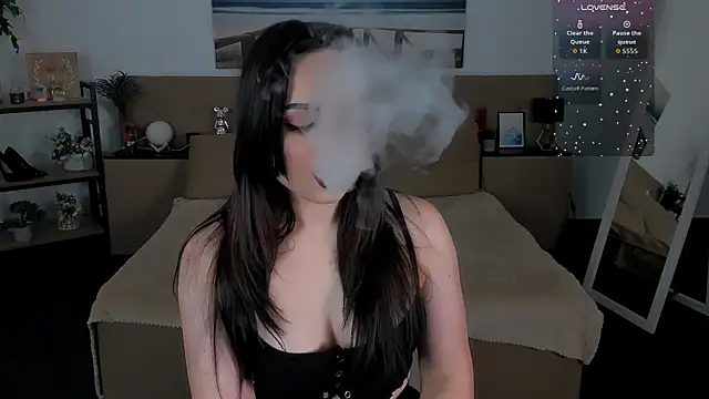 Noirael online show from 10.03.25