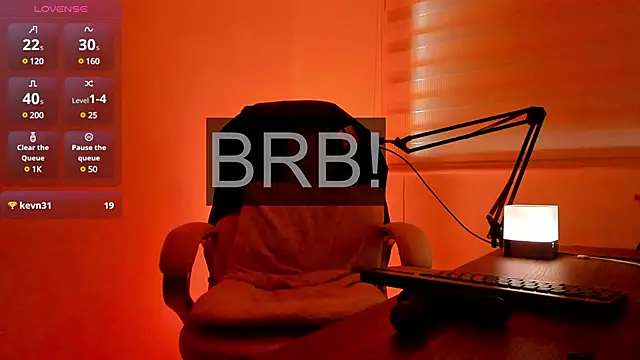 Snapshot of Fraannco chatting on 02.18.25 Fraannco online show from 02.18.25