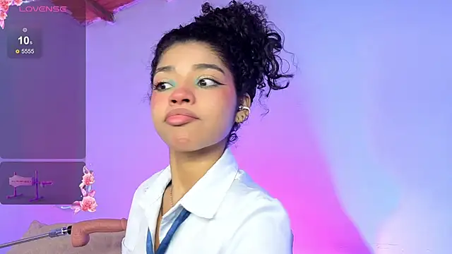 lucie petite online show from 07.29.26