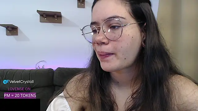 crystalll room online show from 10.29.25