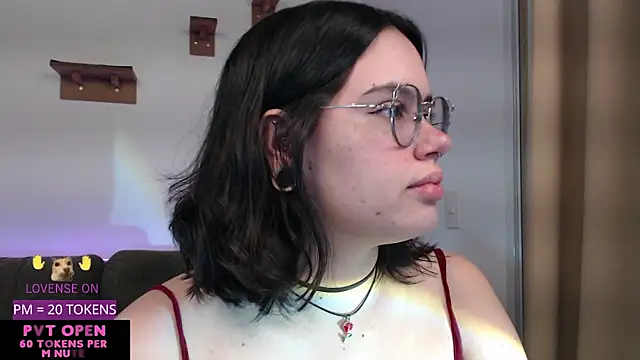 crystalll room online show from 05.14.26