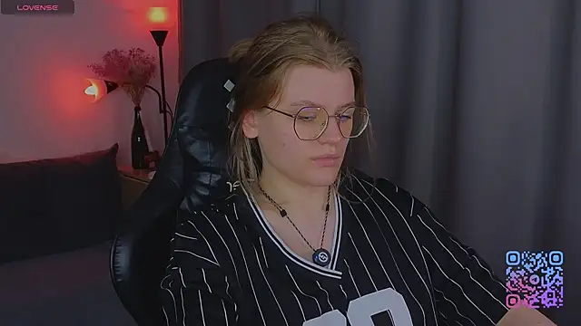  JessieVibes online show from 06.09.26