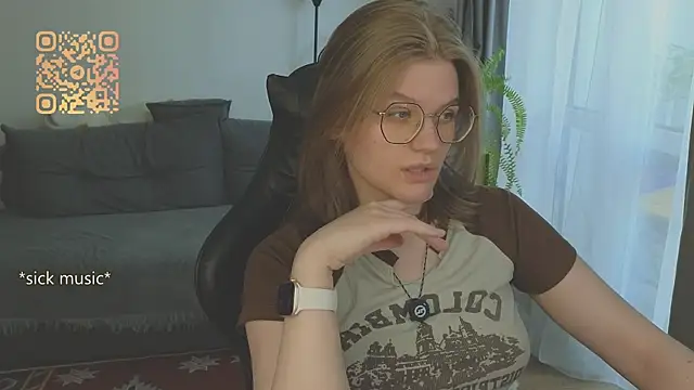 Snapshot of _JessieVibes chatting on 07.18.26 JessieVibes online show from 07.18.26