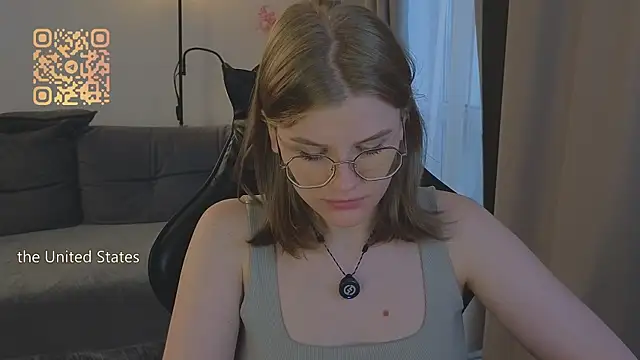 Snapshot of _JessieVibes chatting on 07.21.26 JessieVibes online show from 07.21.26
