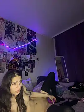 Snapshot of mollyEXD chatting on 01.17.25 mollyEXD online show from 01.17.25