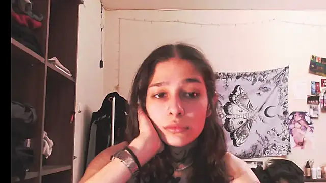 Snapshot of mollyEXD chatting on 09.26.25 mollyEXD online show from 09.26.25