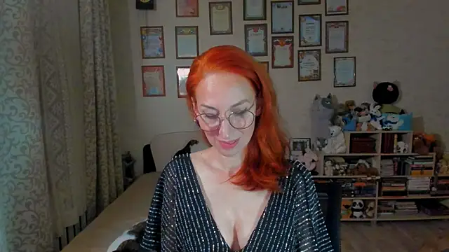 Snapshot of red_rocco chatting on 01.18.25 red rocco online show from 01.18.25