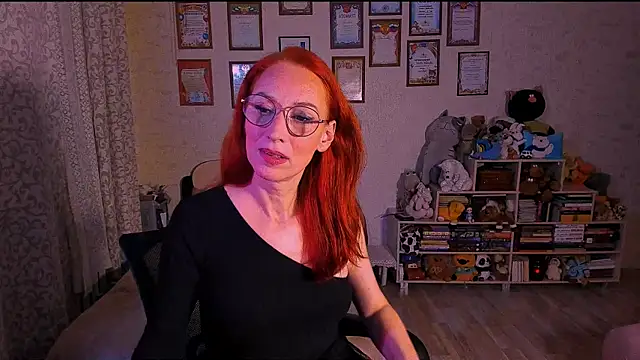 Snapshot of red_rocco chatting on 03.05.25 red rocco online show from 03.05.25