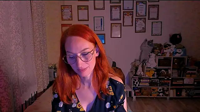 Snapshot of red_rocco chatting on 03.18.25 red rocco online show from 03.18.25