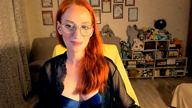 Snapshot of red_rocco chatting on 09.26.25 red rocco online show from 09.26.25